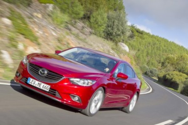 Noua Mazda6 a ajuns în showroomuri